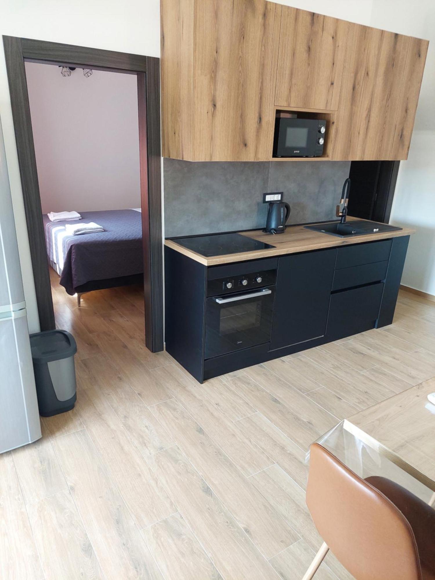 Apartmani Karla Paklenica Starigrad Paklenica Exterior foto