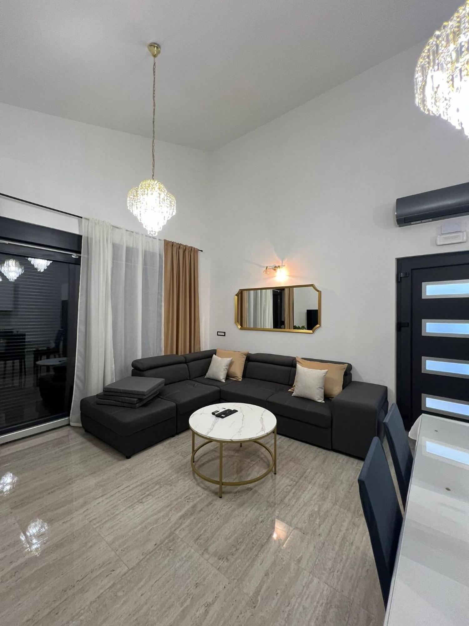 Apartmani Karla Paklenica Starigrad Paklenica Exterior foto